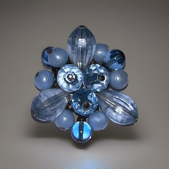 Vtg West Germany Clip On Earrings - Light Ice Blue Costume Cluster Faceted Beads - Picture 5 of 6